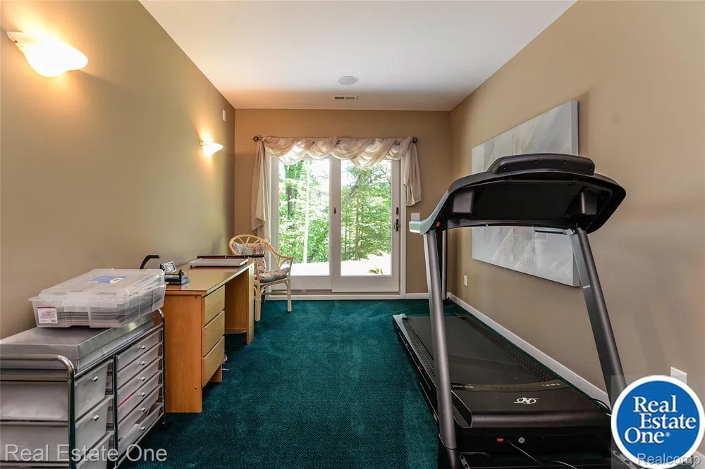 9673 CROSS CREEK DRIVE Green Oak Township, MI 48178