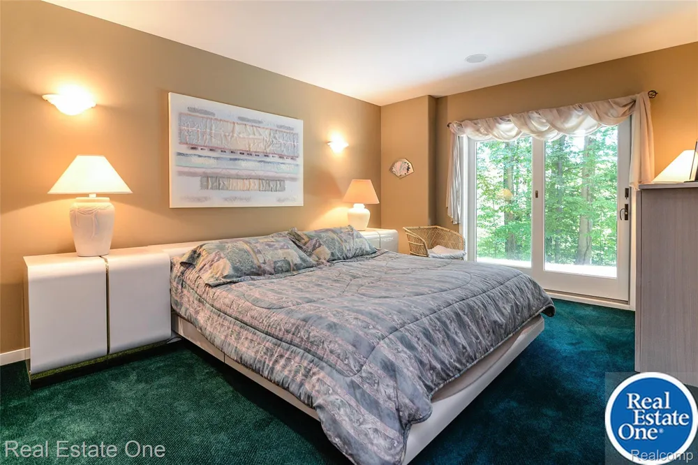 9673 CROSS CREEK DRIVE Green Oak Township, MI 48178