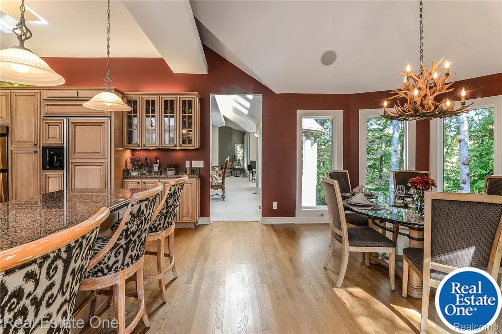 9673 CROSS CREEK DRIVE Green Oak Township, MI 48178
