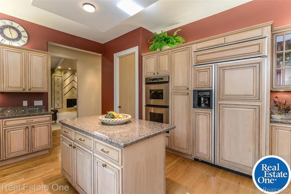 9673 CROSS CREEK DRIVE Green Oak Township, MI 48178