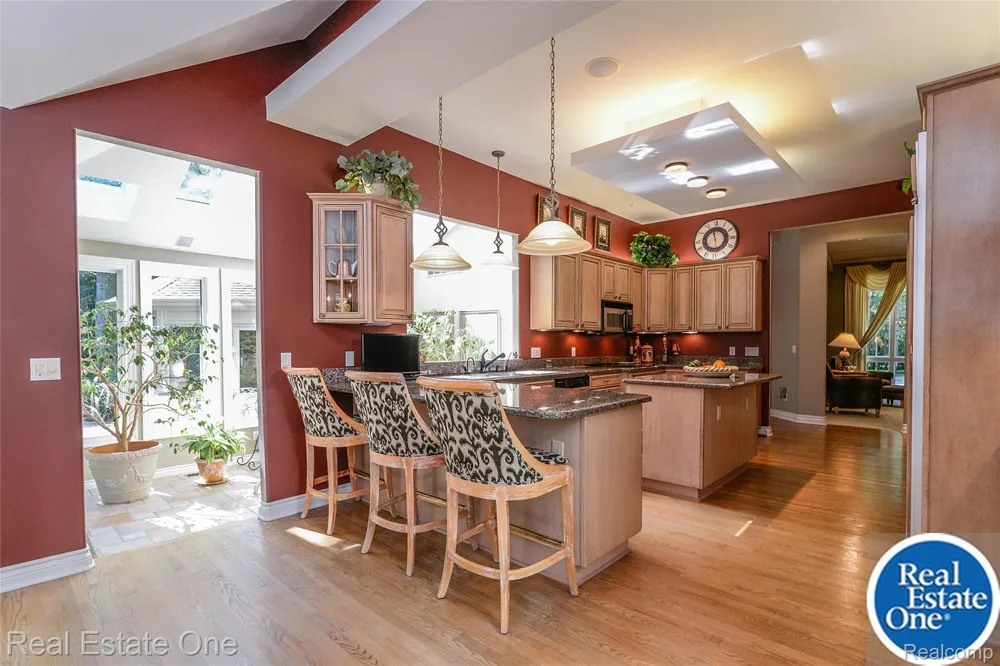 9673 CROSS CREEK DRIVE Green Oak Township, MI 48178