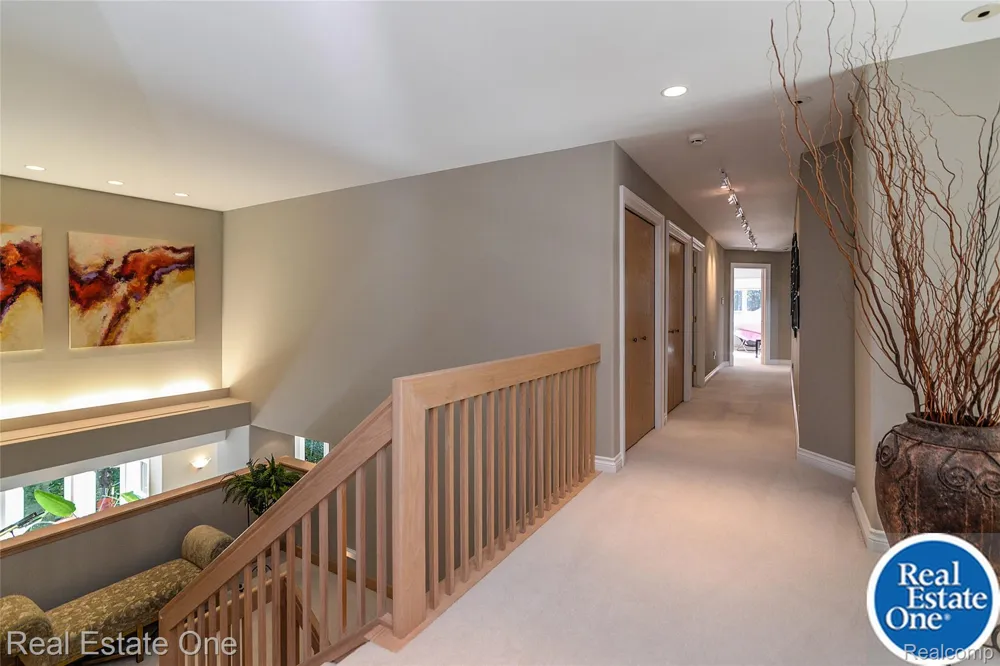 9673 CROSS CREEK DRIVE Green Oak Township, MI 48178