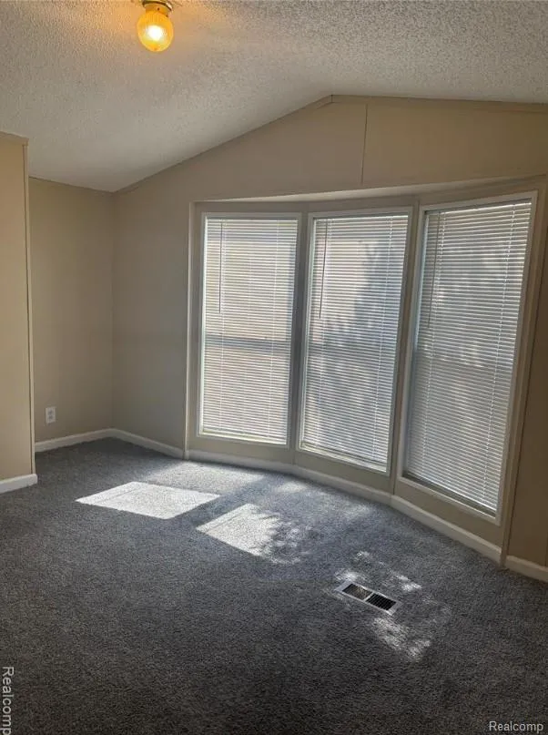 1478 Coachlight Lot 68 Flint City, MI 48532