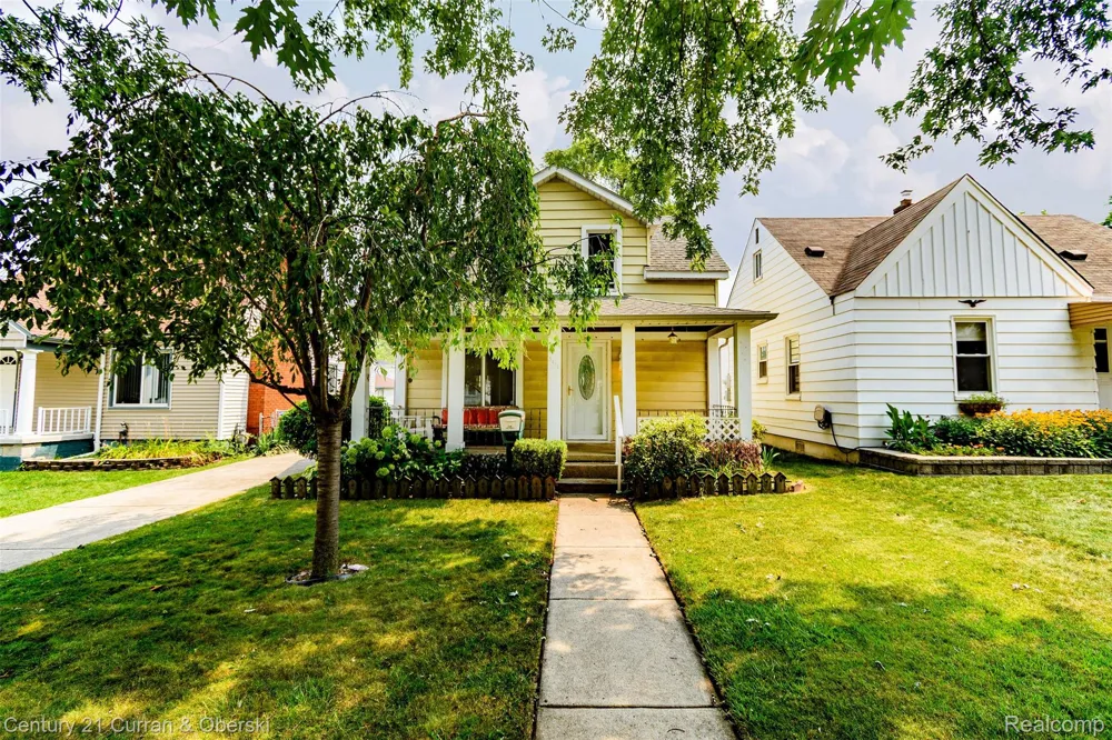 5411 Kingston Street Dearborn Heights City, MI 48125