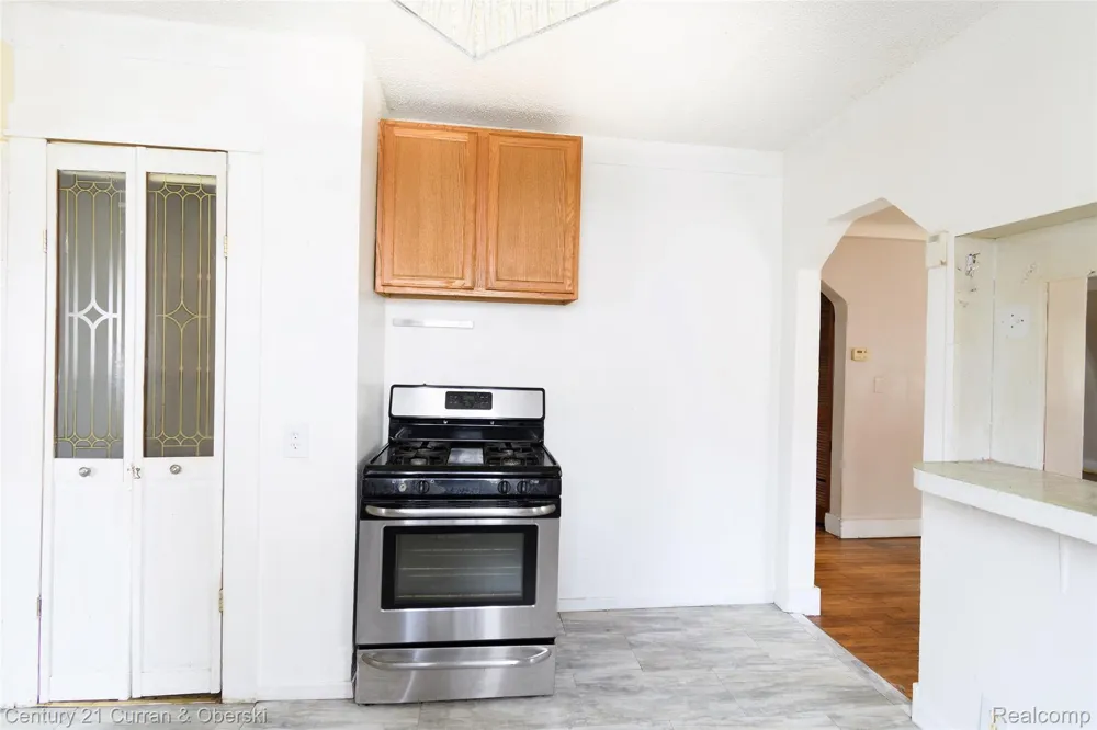 5411 Kingston Street Dearborn Heights City, MI 48125