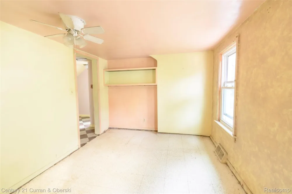 5411 Kingston Street Dearborn Heights City, MI 48125