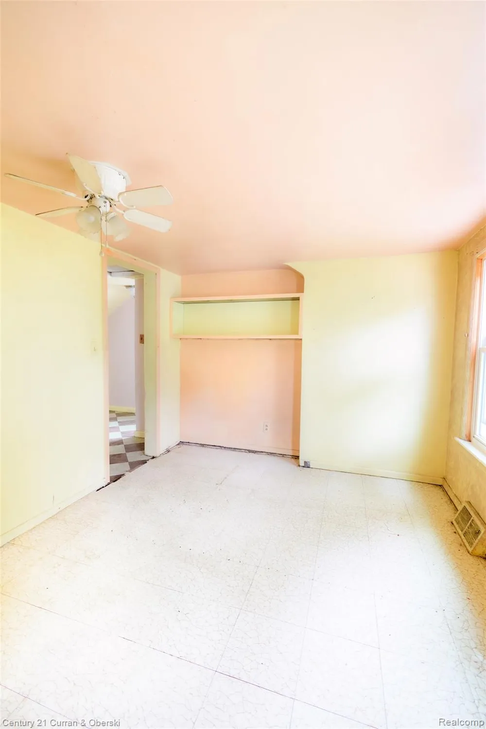 5411 Kingston Street Dearborn Heights City, MI 48125