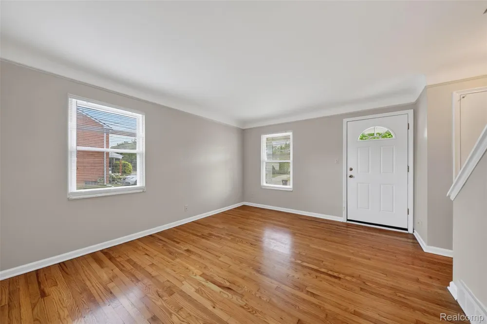 360 Parkview Drive Plymouth City, MI 48170