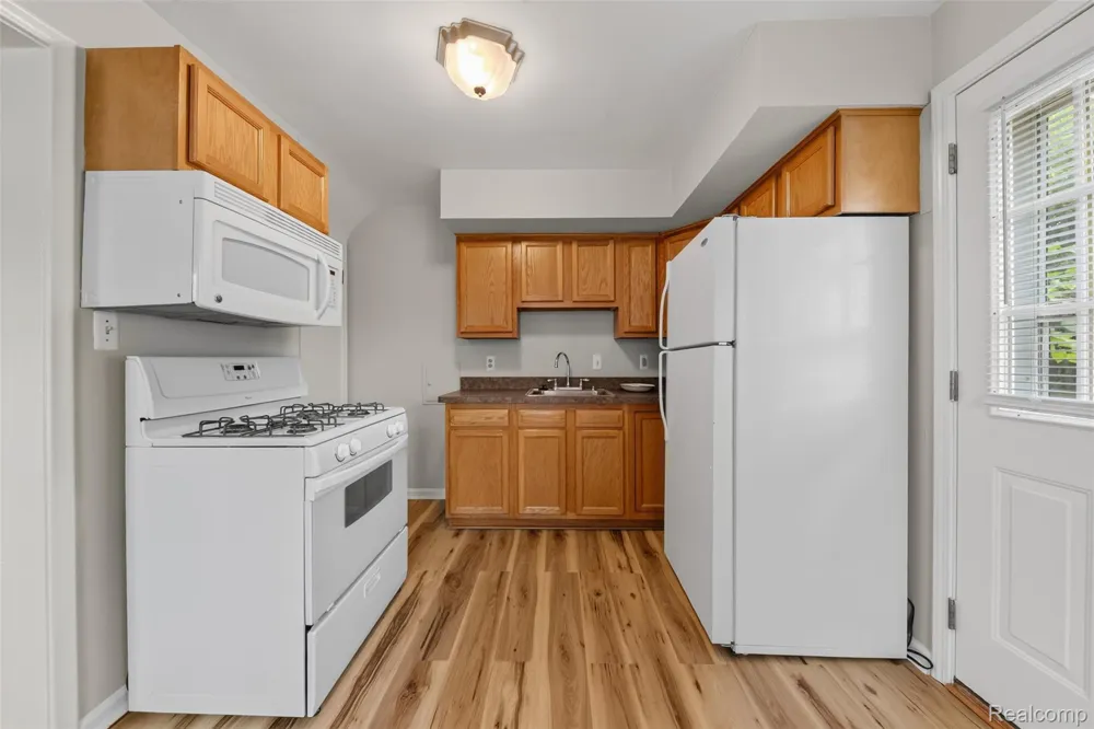 360 Parkview Drive Plymouth City, MI 48170