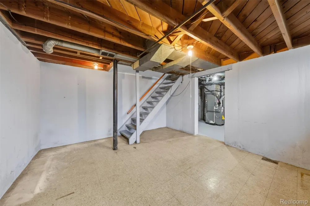 360 Parkview Drive Plymouth City, MI 48170
