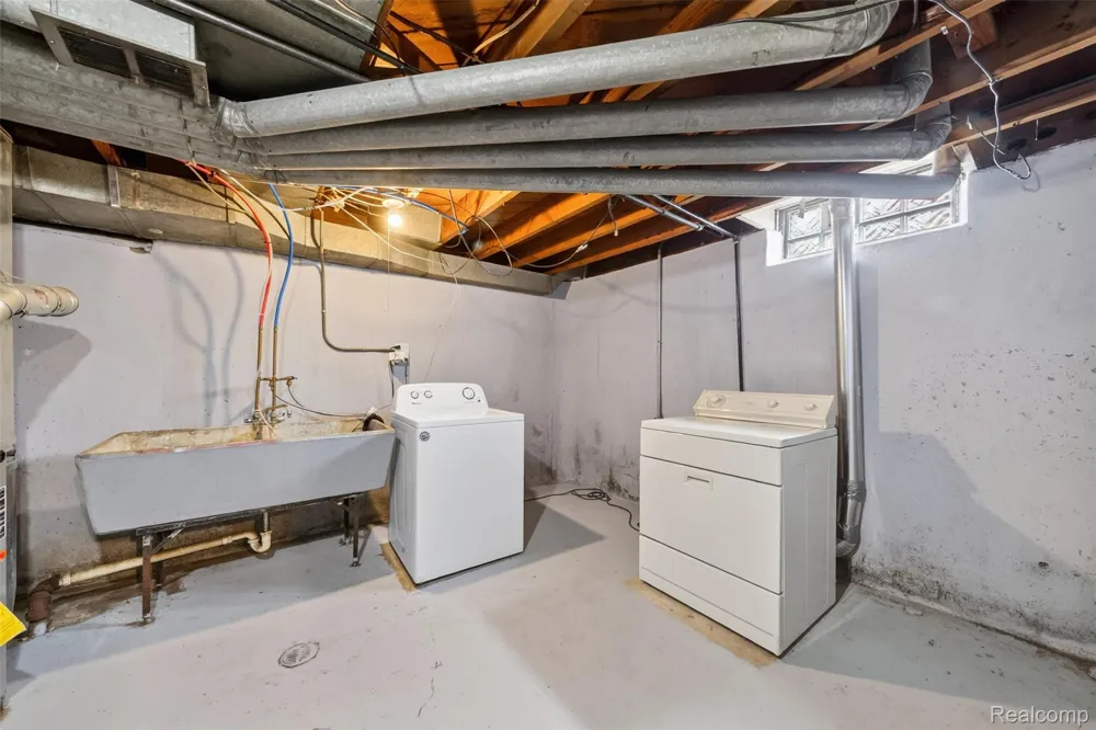 360 Parkview Drive Plymouth City, MI 48170