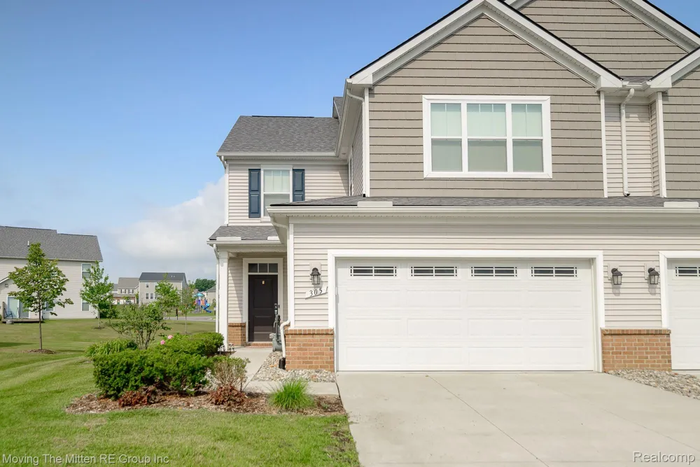 305 Angus Lane Saline Township, MI 48176