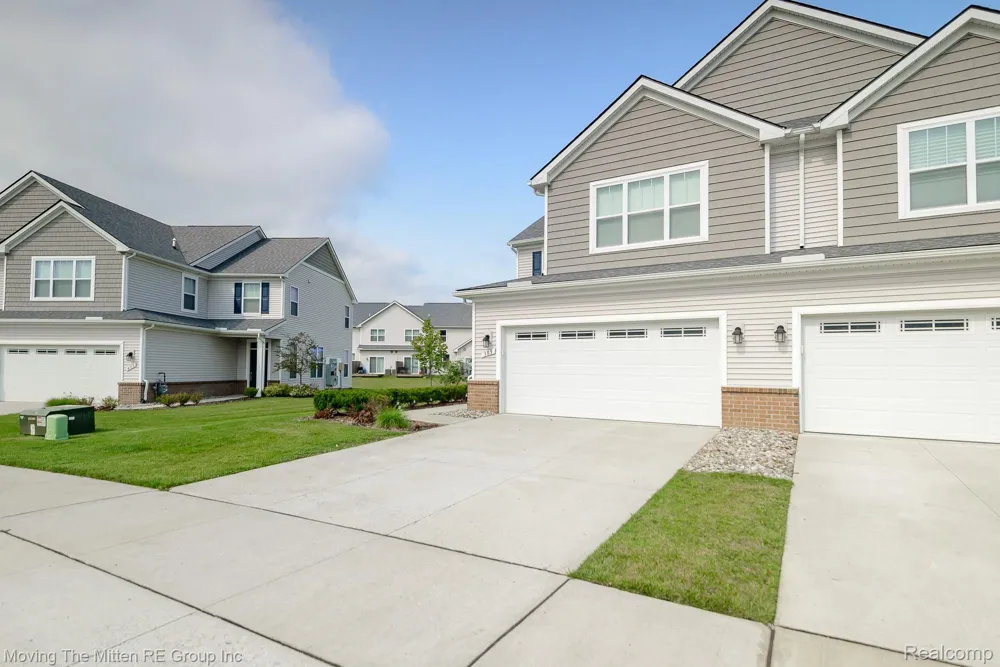 305 Angus Lane Saline Township, MI 48176