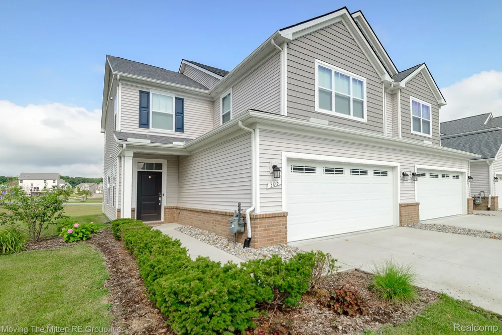 305 Angus Lane Saline Township, MI 48176