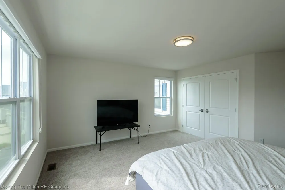 305 Angus Lane Saline Township, MI 48176