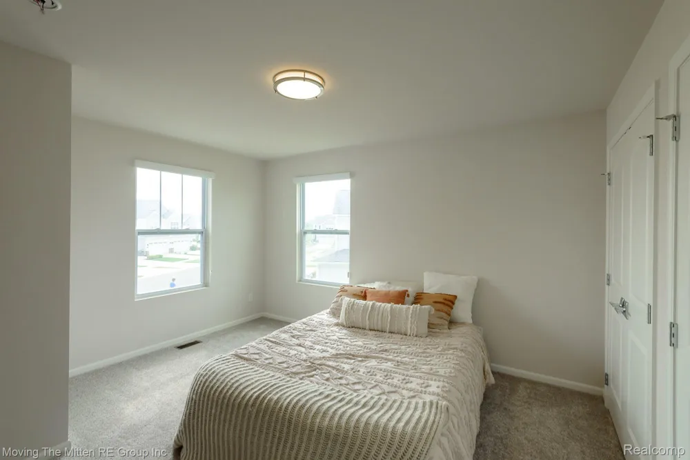 305 Angus Lane Saline Township, MI 48176