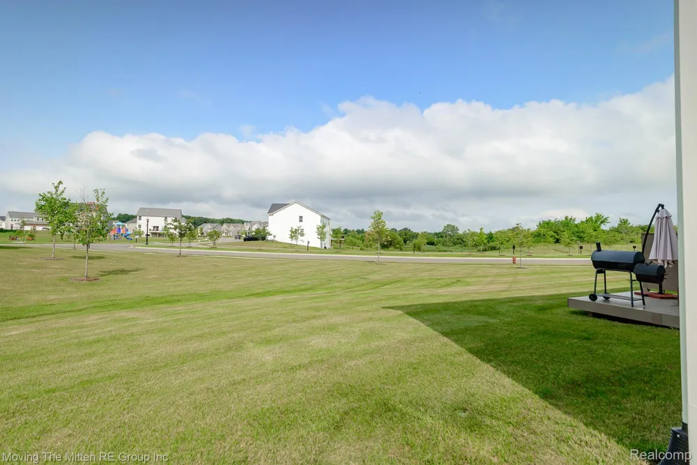 305 Angus Lane Saline Township, MI 48176