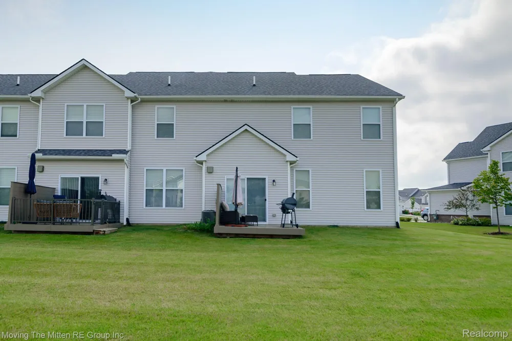 305 Angus Lane Saline Township, MI 48176