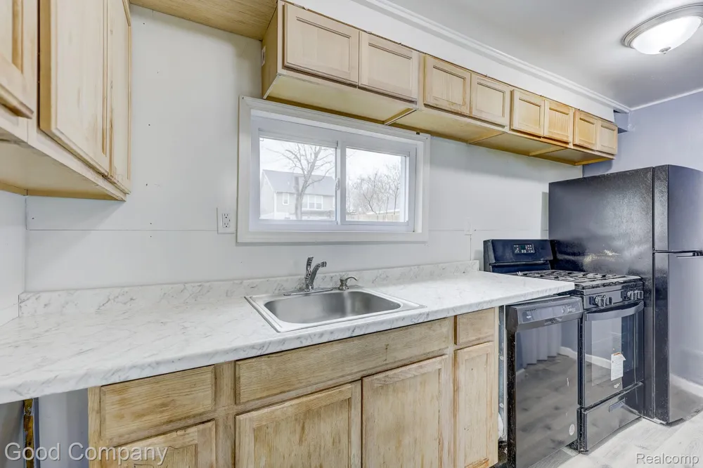 1377 Dorothea Road Berkley City, MI 48072
