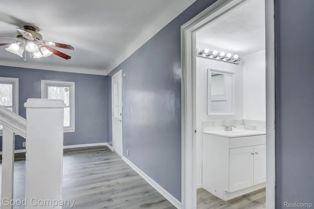 1377 Dorothea Road Berkley City, MI 48072