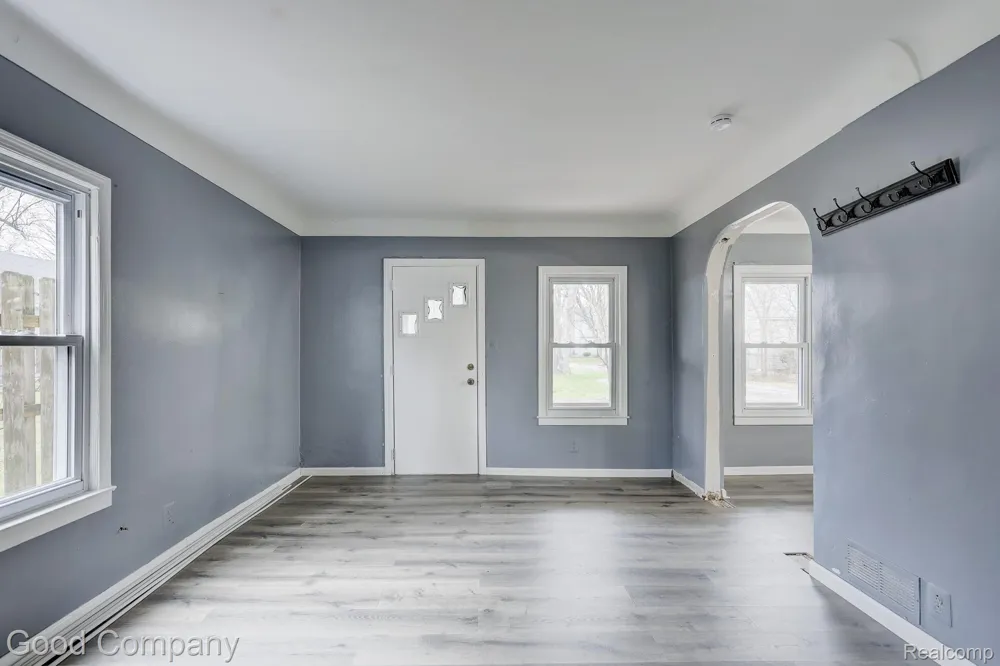 1377 Dorothea Road Berkley City, MI 48072