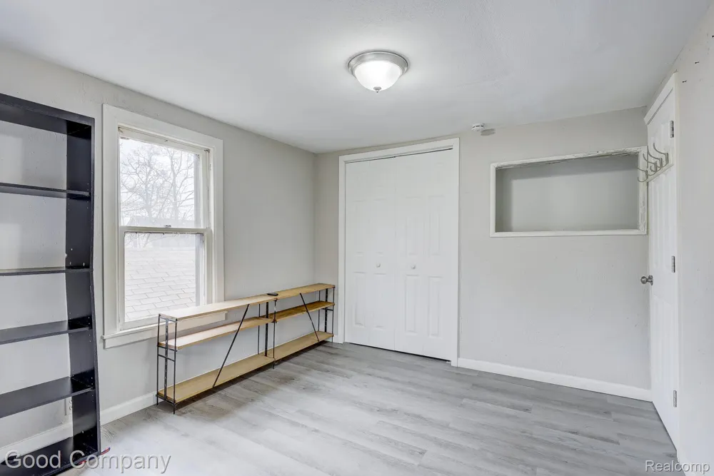 1377 Dorothea Road Berkley City, MI 48072