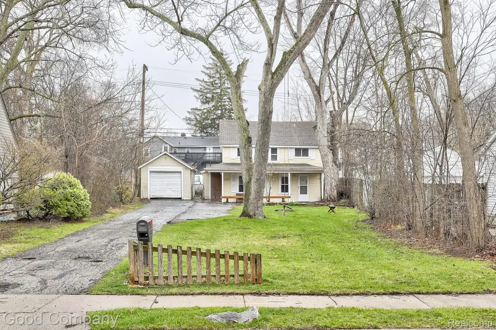 1377 Dorothea Road Berkley City, MI 48072
