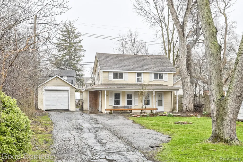 1377 Dorothea Road Berkley City, MI 48072