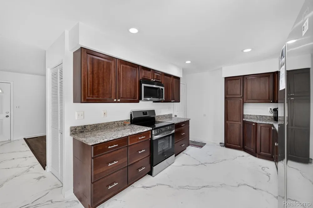 305 W Walker Street Gaines Township, MI 48436