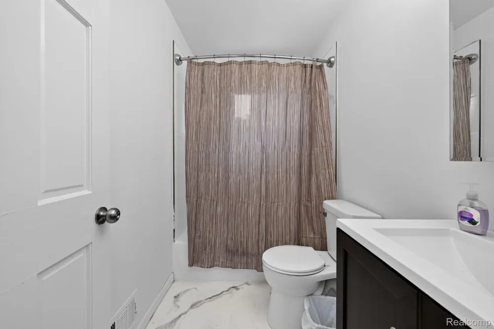 305 W Walker Street Gaines Township, MI 48436