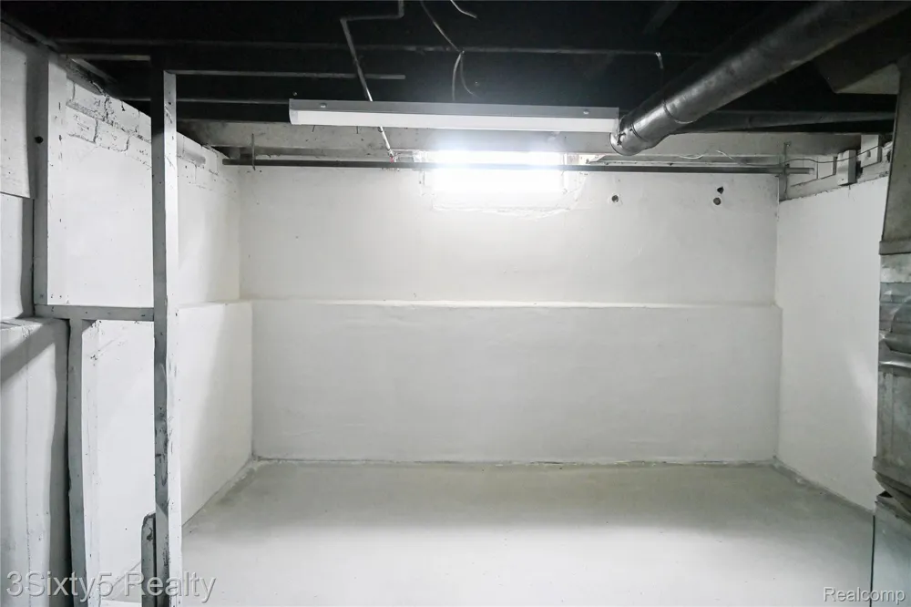 19357 Centralia Redford Charter Township, MI 48240