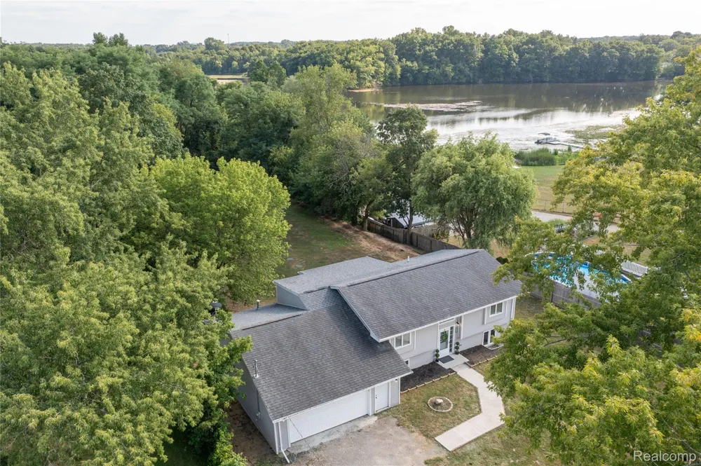 9174 Perry Road Atlas Township, MI 48411