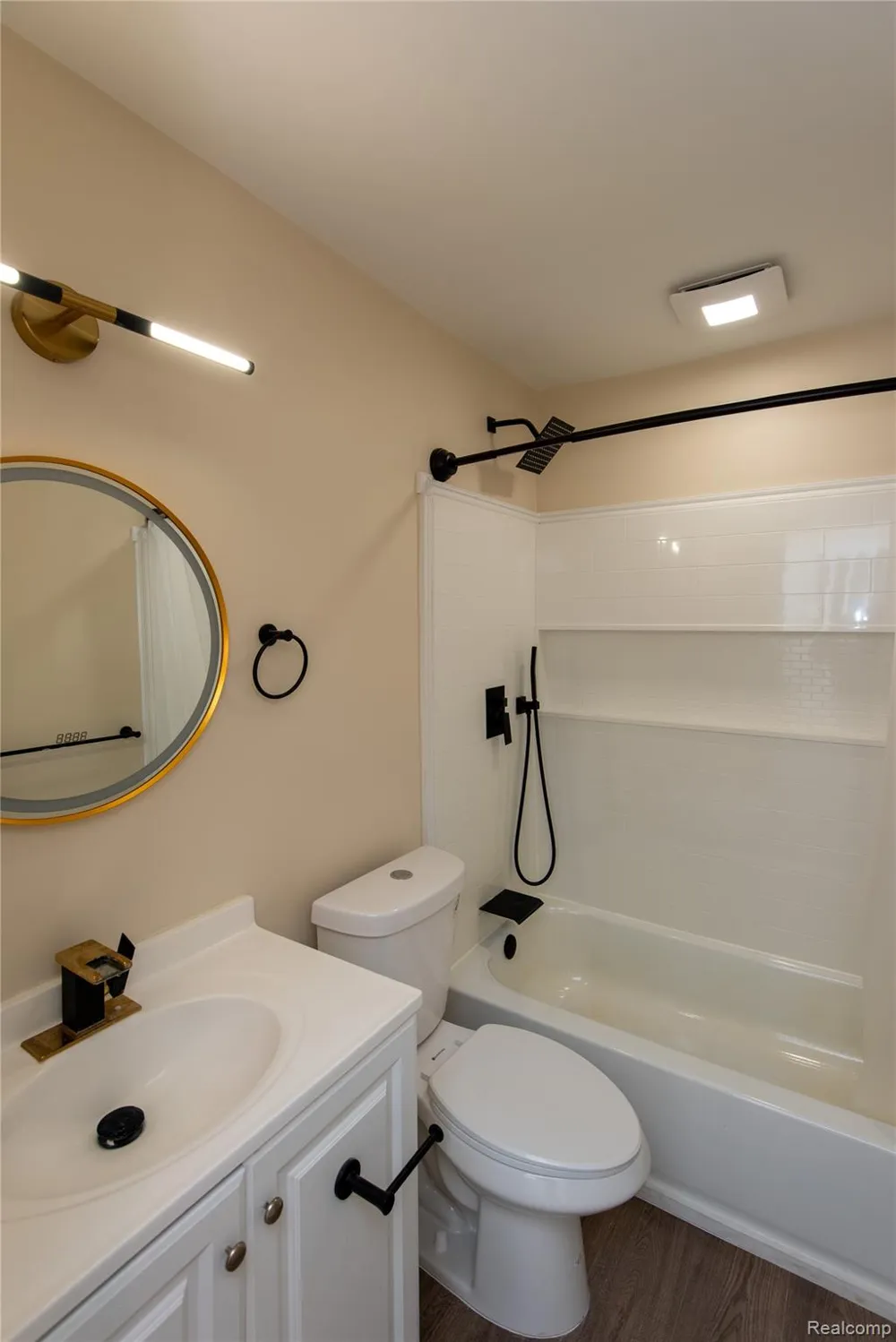 9174 Perry Road Atlas Township, MI 48411