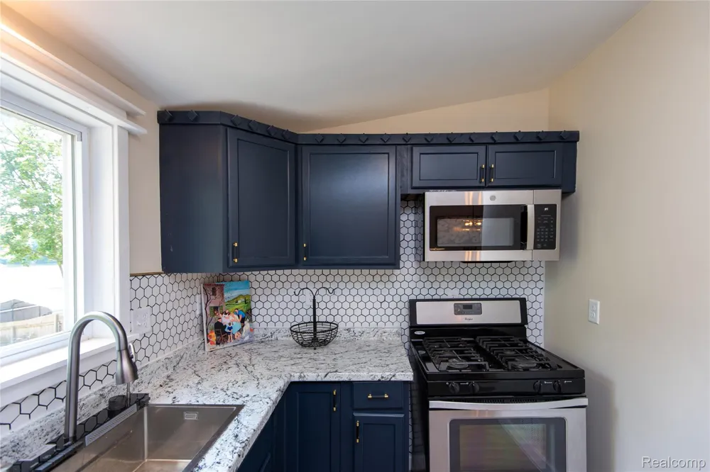 9174 Perry Road Atlas Township, MI 48411