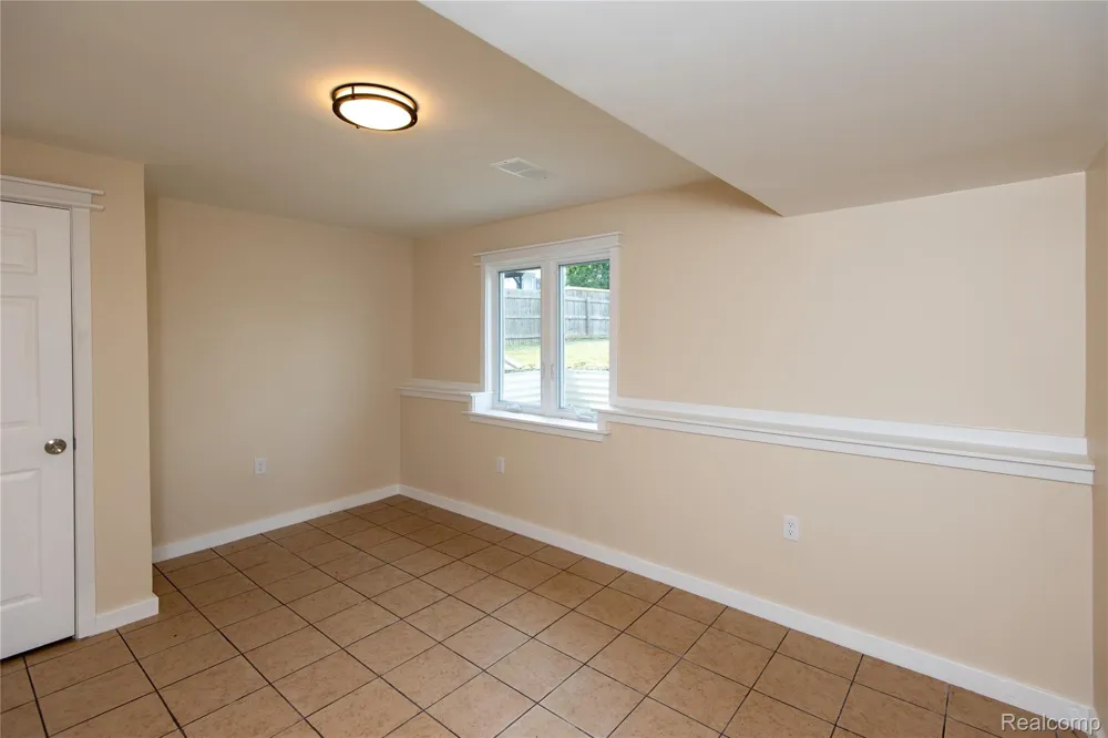 9174 Perry Road Atlas Township, MI 48411