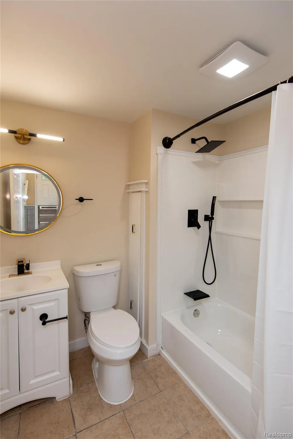 9174 Perry Road Atlas Township, MI 48411