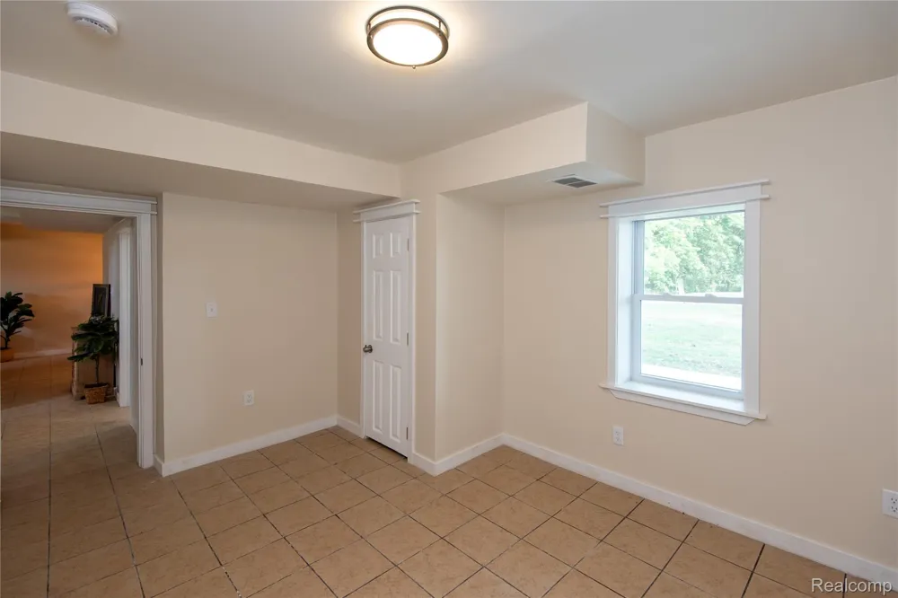 9174 Perry Road Atlas Township, MI 48411