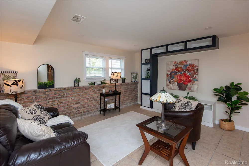 9174 Perry Road Atlas Township, MI 48411