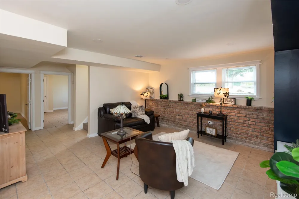 9174 Perry Road Atlas Township, MI 48411