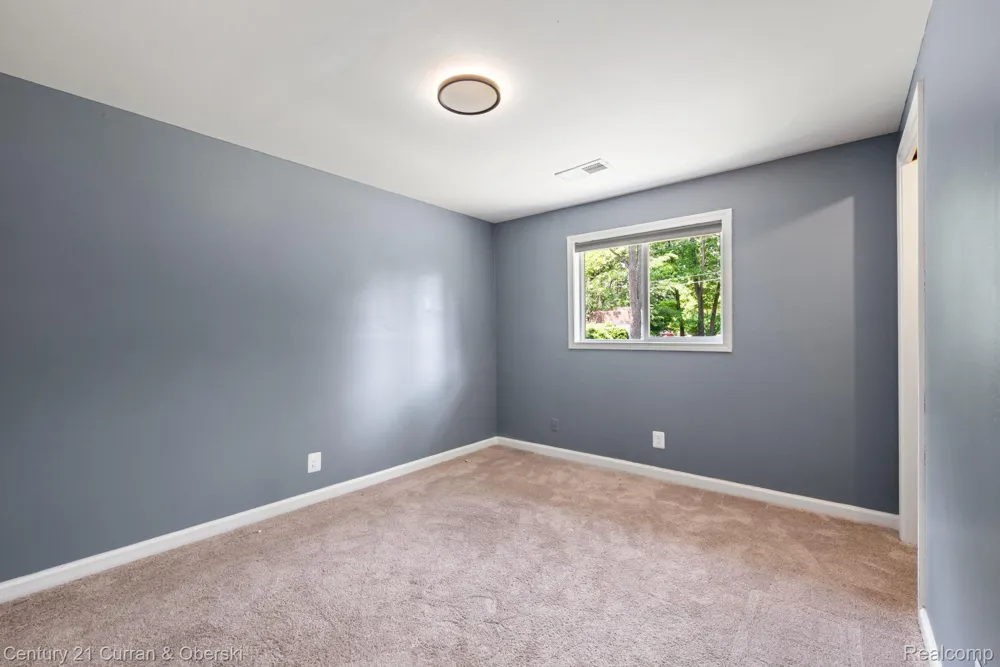 2374 Lakena Road West Bloomfield Charter Township, MI 48324