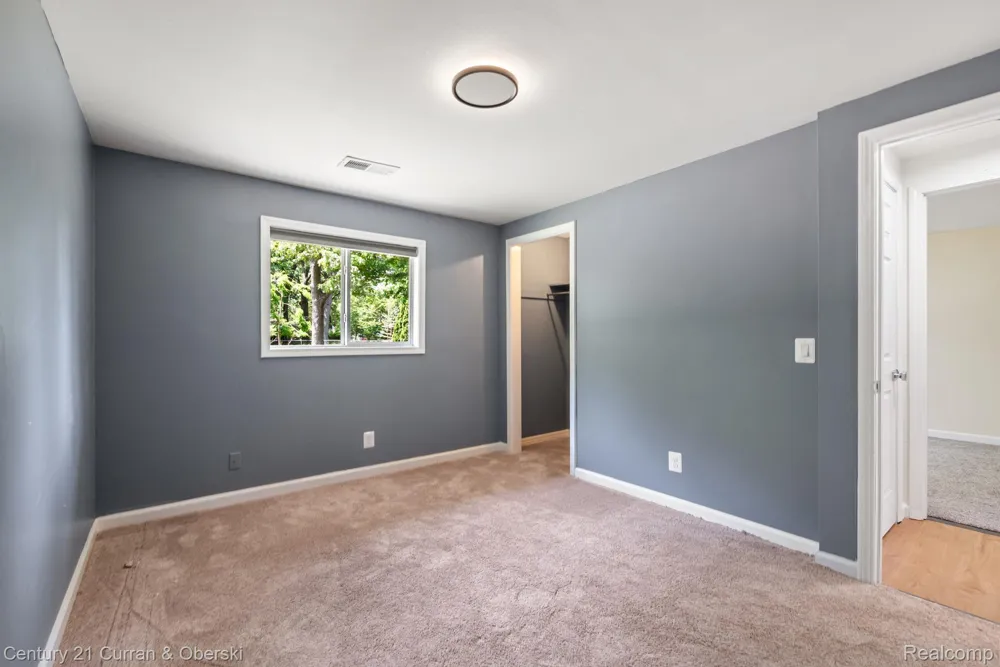 2374 Lakena Road West Bloomfield Charter Township, MI 48324