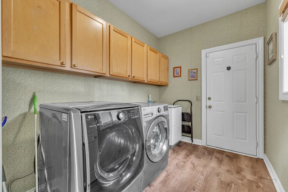 21521 Garrison Street Dearborn City, MI 48124