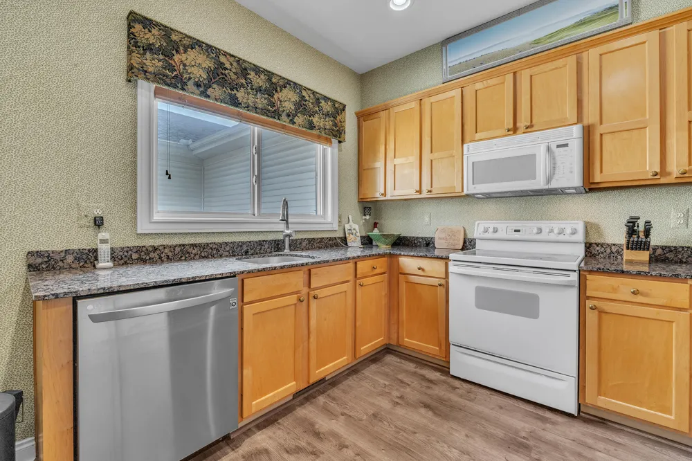 21521 Garrison Street Dearborn City, MI 48124