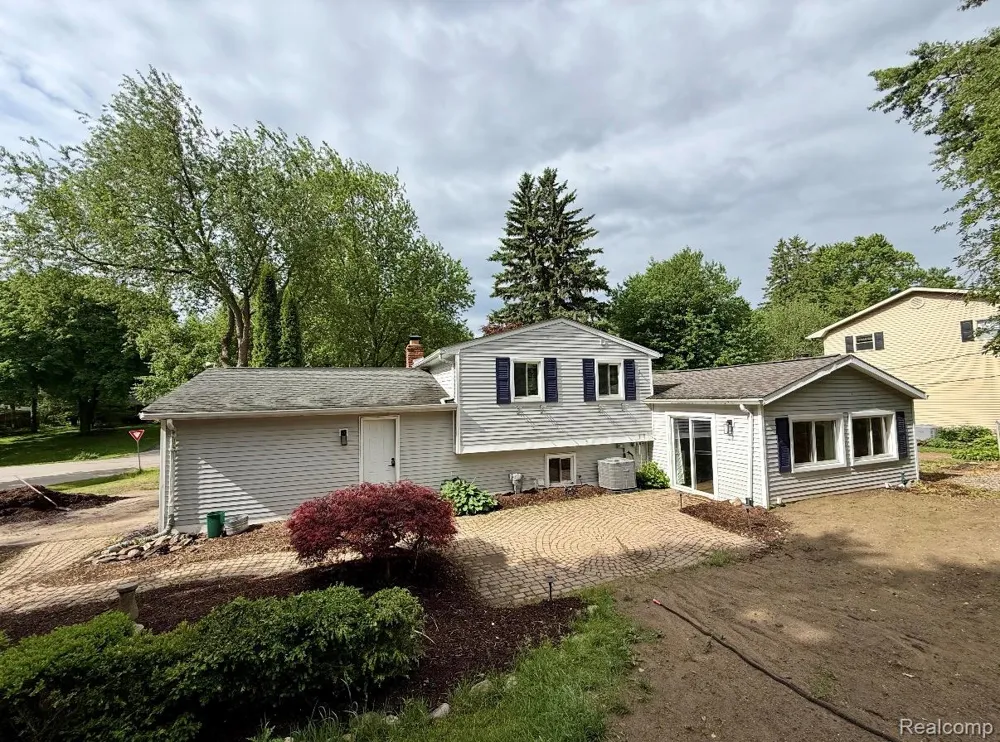 2360 Oklahoma Avenue Rochester Hills City, MI 48309