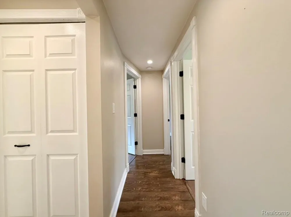 2360 Oklahoma Avenue Rochester Hills City, MI 48309