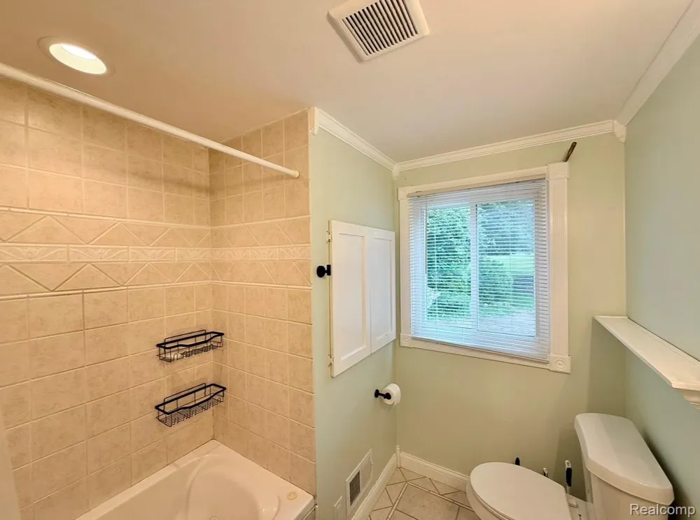 2360 Oklahoma Avenue Rochester Hills City, MI 48309