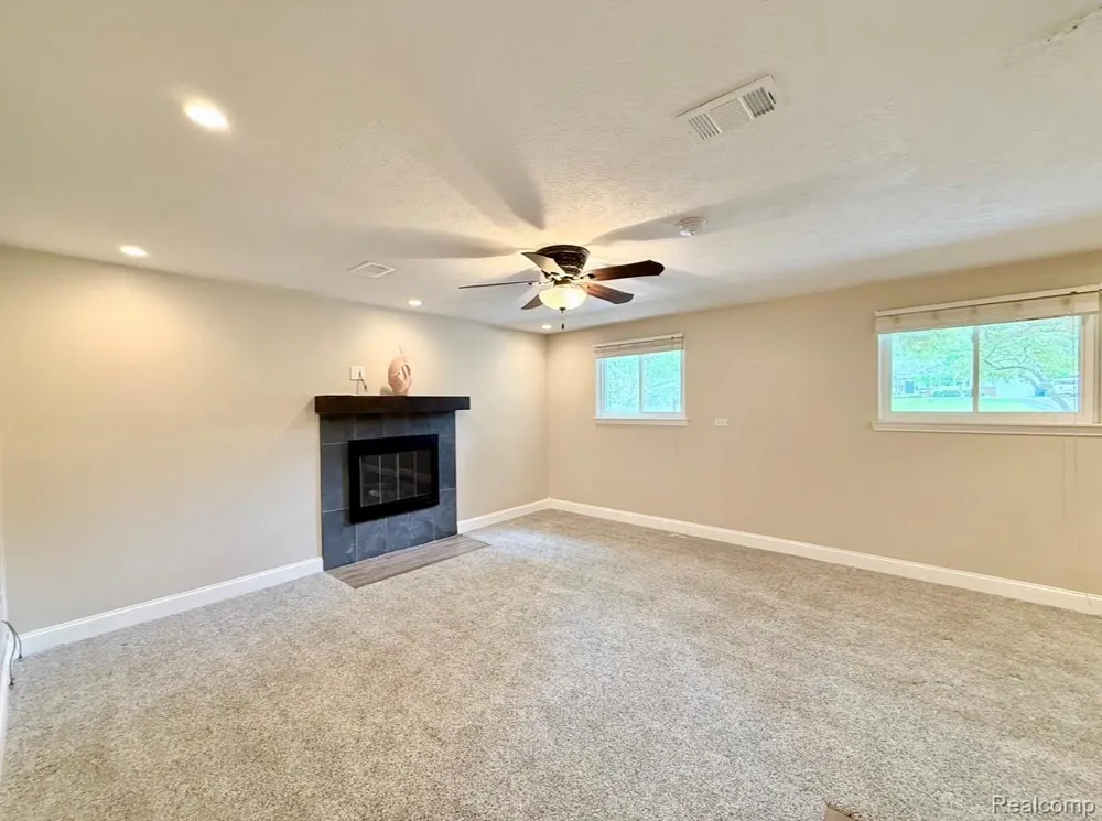 2360 Oklahoma Avenue Rochester Hills City, MI 48309
