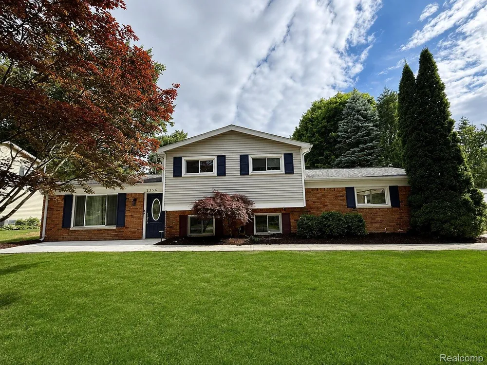 2360 Oklahoma Avenue Rochester Hills City, MI 48309