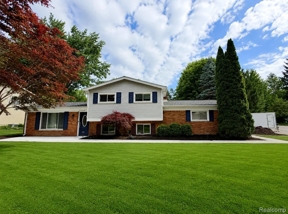 2360 Oklahoma Avenue Rochester Hills City, MI 48309