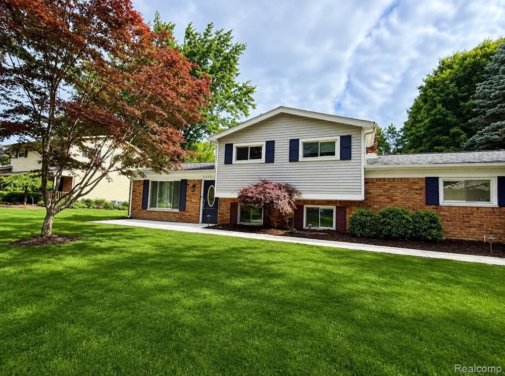 2360 Oklahoma Avenue Rochester Hills City, MI 48309
